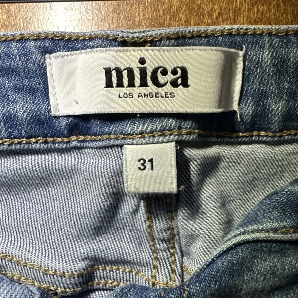 Mica Los Angeles Raw Hem Straight Leg Jeans Womens 31 Light Wash‎ Distressed